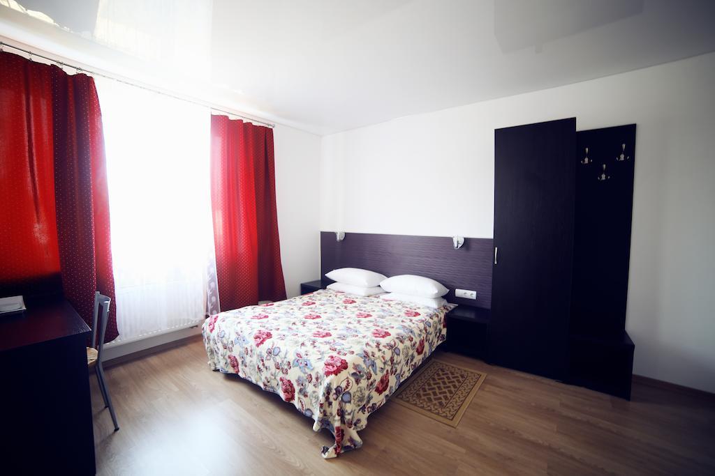 Villa Elena Yanoshi Zimmer foto